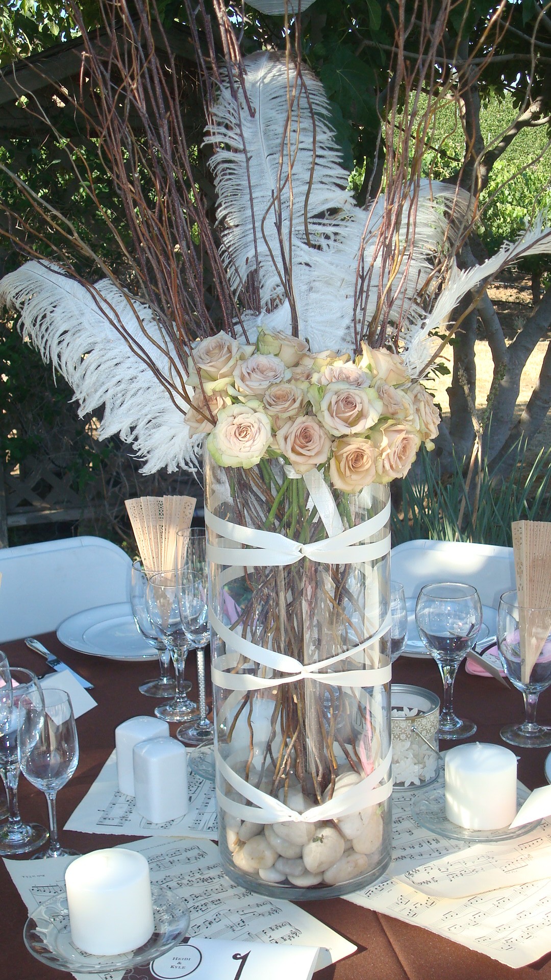 Close-up of the table decor, all keeping with the vintage-theme