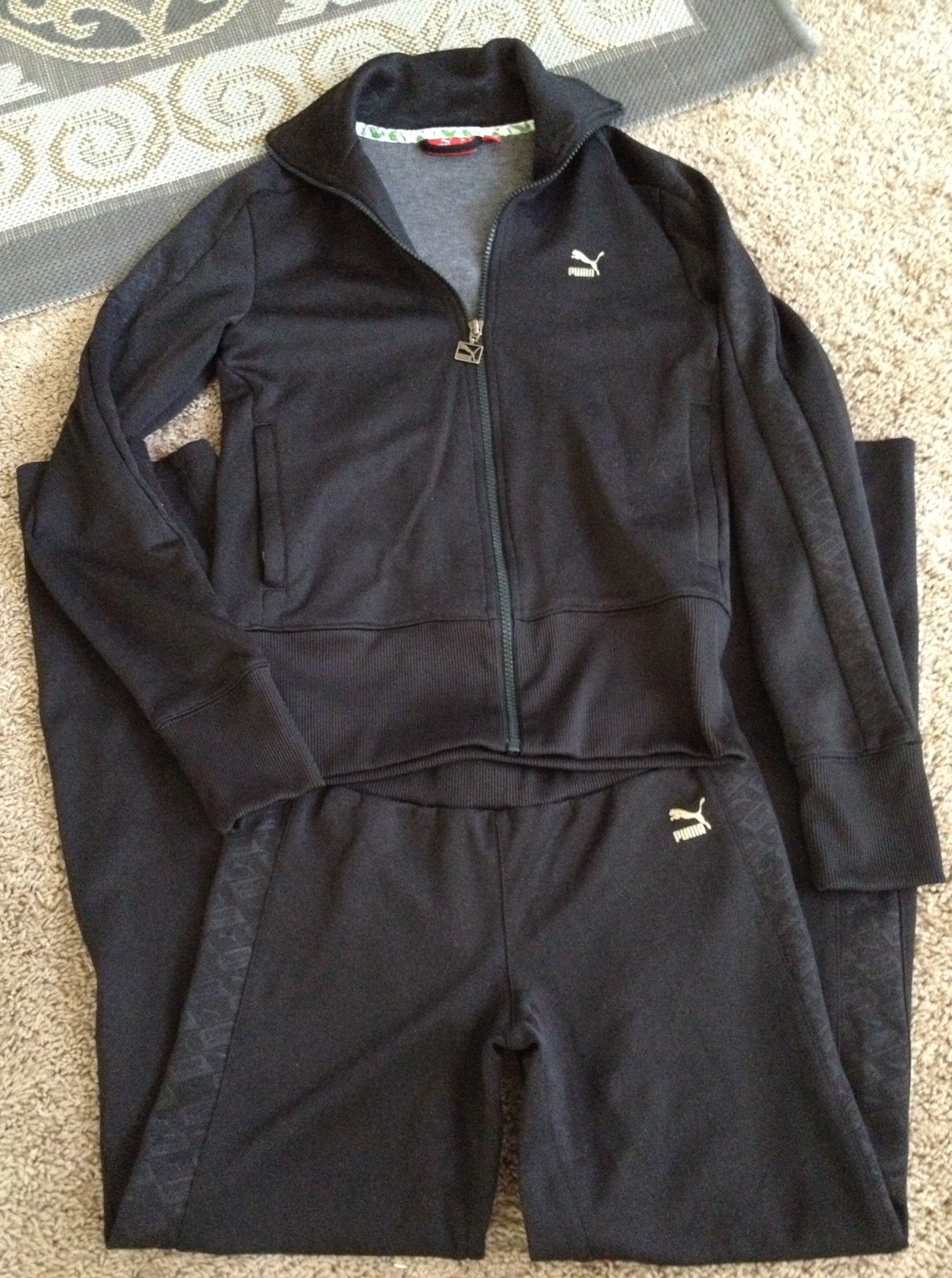 A brand new womens' Puma track suit! $2!!!